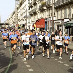 Anne Hidalgo Instagram - Vous étiez encore très nombreuses et nombreux dans les rues de Paris ce matin pour l’incontournable Semi-Marathon !

Un très beau moment sportif et festif ! Bravo aux 48 000 coureuses et coureurs !

📸 Guillaume Bontemps/Ville de Paris