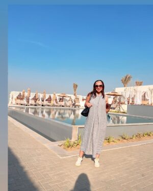 Anoushey Ashraf Instagram - I Am not overweight. It’s the dress, okay? 
🤣♥️😍 

Another day at work exploring beautiful places and meeting awesome people. I shall forever be a water baby. YPO Lahore chapter, all the very best!! 

#work #karachi #lahore
