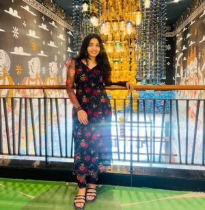 Anshita Akbarsha Instagram - The secret to happiness is low expectations🧿✨🤍
.
.
.
👘 @camellia_dezigns 
#bepositive #behappy❤️ #smile