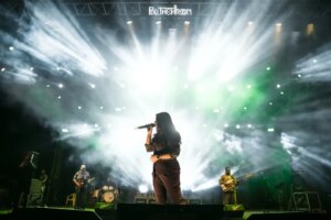 Antara Mitra Instagram - @antaramitraofficial At @blithchron_iitgn | IIT GANDHINAGAR.
.
.
Artist Curator - @whiteheavenent 
.
#antaramitra #blithchron #mainstage #CollegeEvent #culturalfest