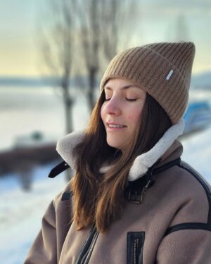 Antonina Khyzhniak Instagram - Маманя на базі👌🏻 
Словами не передати який стрес я пережила за останній тиждень, і сподіваюсь цей період залишиться в спогадах як страшний сон. 
Річниця повномасштабної, переговори, тр@мпи-херампи — ВСЕ відійшло на інший план. 
Вдячна всім, хто написав, підтримував, хвилювався, ваші молитви були почуті 🙏
Тому зараз повертаюсь в життя, повертаюсь сюди до вас і з новими силами живемо це життя далі ❤️