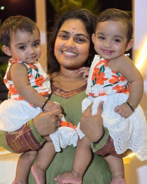 Anu Anand Instagram - Thank you @anjalianand27 and @joelanandpaul for blessing me with this eternal gift ♥️♥️

The light of my life my precious nachu & narthu ⭐️💃