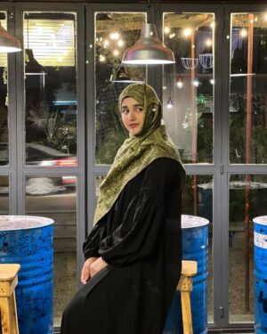 Anum Fayyaz Instagram - Celebrating My Hijab Journey. Alhumdulilah 🥰
This Day Was My First Hijab Day And I Will Carry It Till My Last Breath!Insha’Allah
Remember Me In Your Kind Prayers That Allah Holds Me As I’m today :)
-
#alhamdulilah #blessed #hijabigirl #remembermeinyourprayers❤️