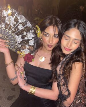 Anzela Abbasi Instagram - Alot was happening lmaoo