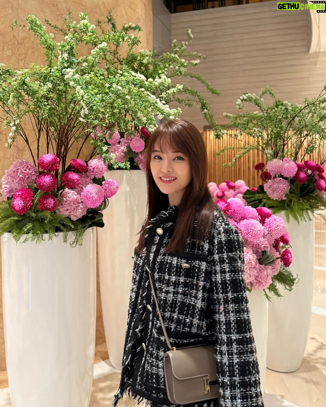 Apple Hong - 709 Likes - 嗨,又见香港,美食、好友,真情❤️
#香港 #九记 #红伶饭店 #永 #一乐烧鹅
#hongkong #hongkongharbour #hongkongfood