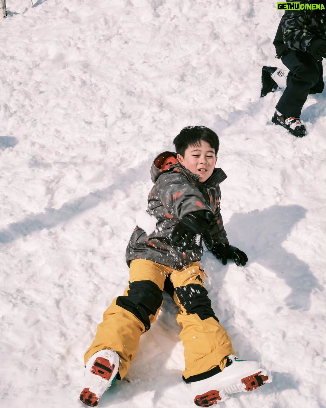 Araya A. Hargate - 186.5K Likes - แบบบอยๆ