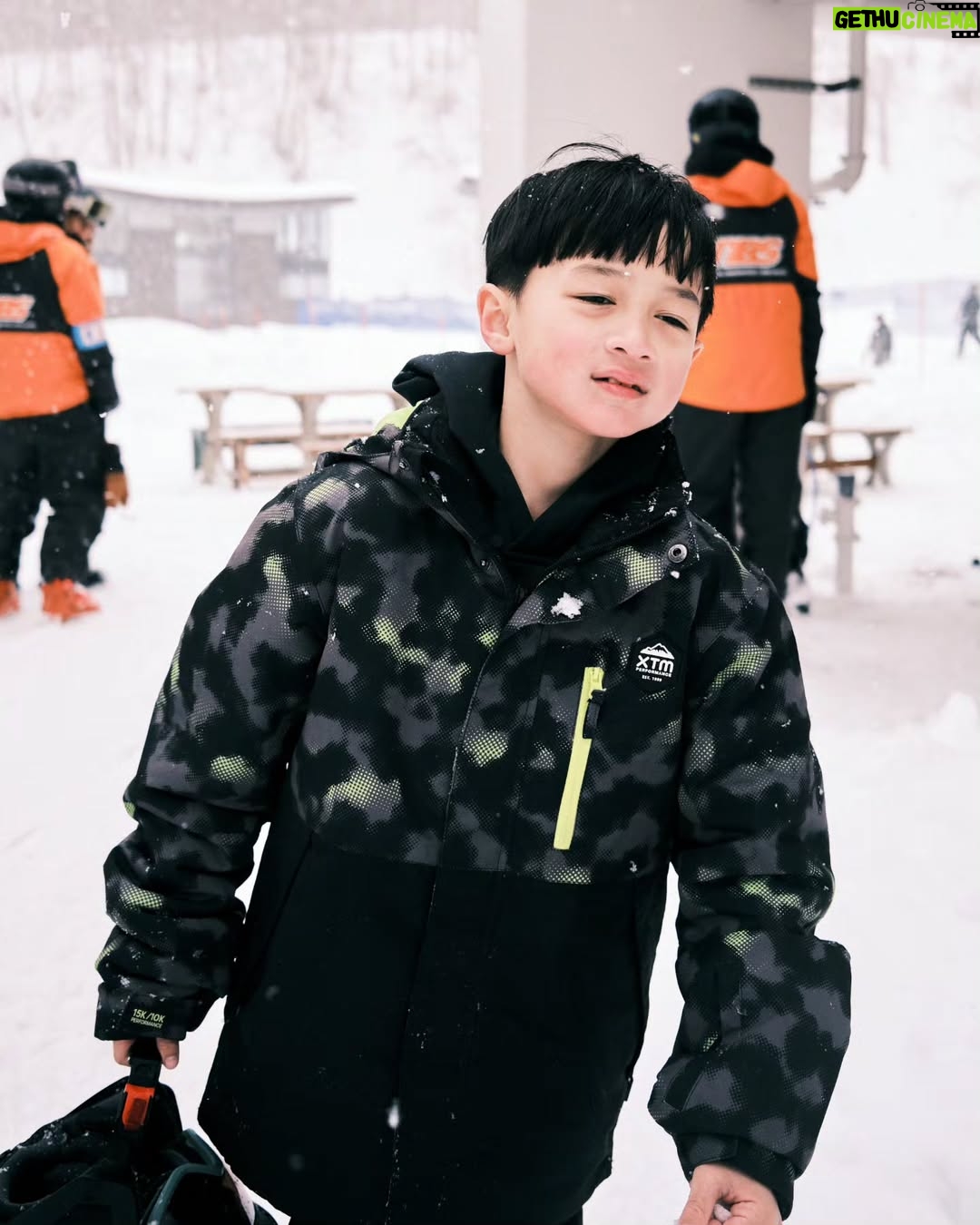 Araya A. Hargate - 186.5K Likes - แบบบอยๆ