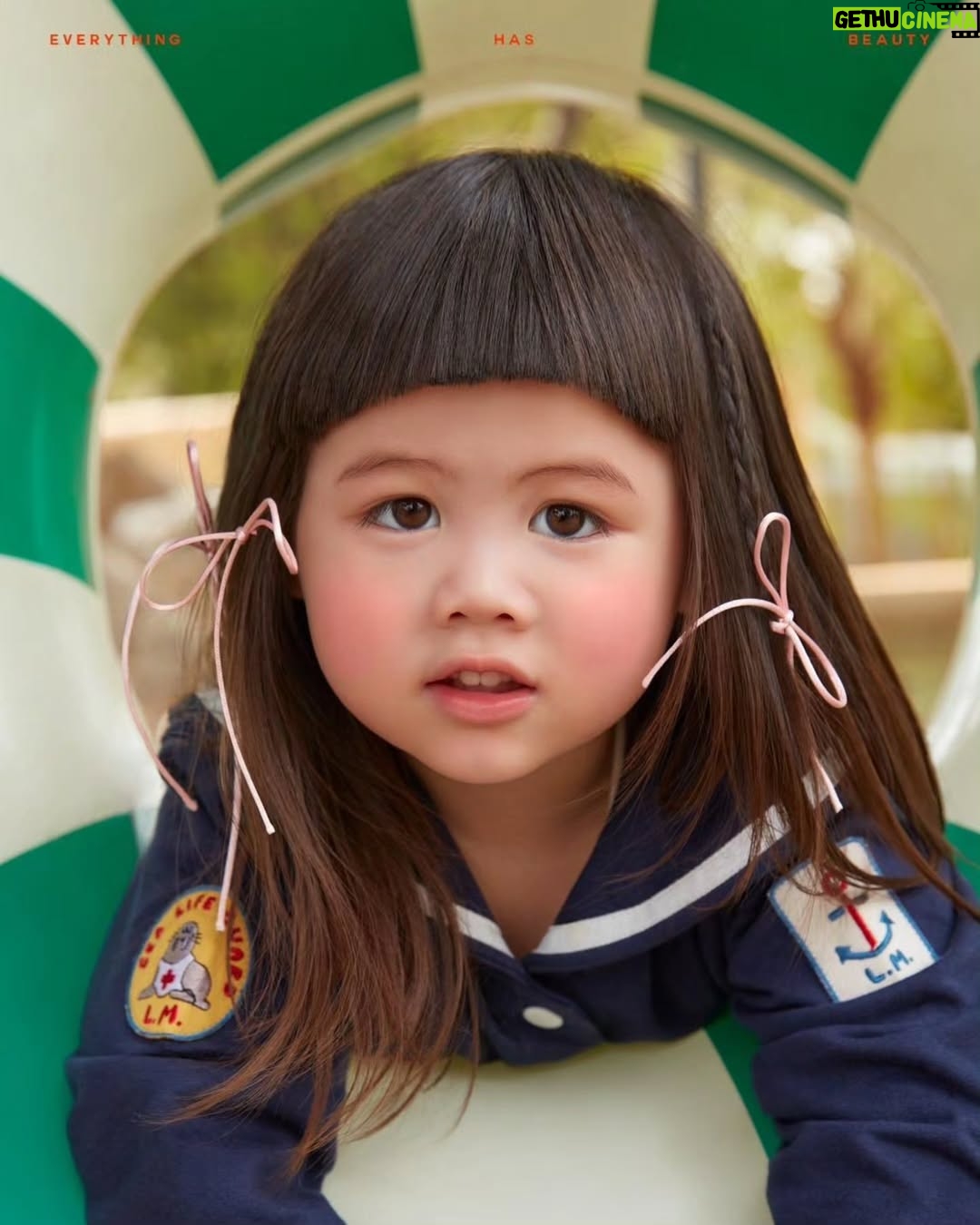 Araya A. Hargate - 181.6K Likes - 💚💚💚
Everything has beauty No.286
Photography @everythinghasbeauty.bkk
Styling @stylerluknut @luknut_luknut
Stylist Assistant @nazer.b @pairwamphunbrella
Make up @pom_vinij
Hair @katemossholiday
#everythinghasbeauty.bkk #beauty
