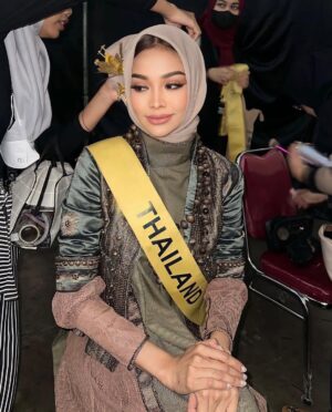Arayha Suparurk Instagram - วันนี้ซ้อมรับมงไปก่อนนะคะคุณอิงๆ วันจริงค่อยมง The Winner👑🇹🇭จบ @fa_engfa8