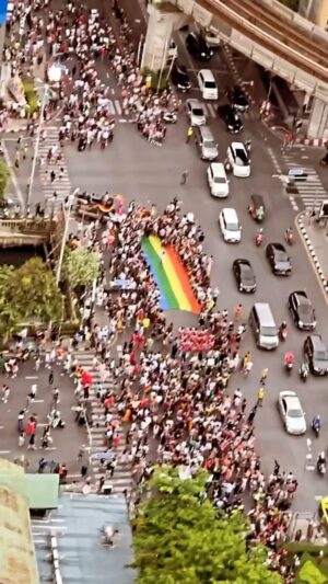 Arayha Suparurk Instagram - Happy #pridemonth 🏳️‍🌈 @nawat.tv @fa_engfa8 @missgrandthailand @missgrandinternational