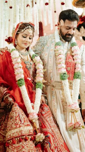 Archana Gupta Instagram - Two halves, one whole. Shiv without Shakti is incomplete, and Shakti without Shiv is unimaginable. Their eternal love story teaches us that true love completes us❤️
ॐ नमः पार्वती पतये हर हर महादेव🔱🙏🏻
.
.
.
[ Love, Cherish, Blessed, Forever ]
.
.
.
#archannaguptaa #divinelove #forever #truelove #connection #lordshiva #goddessparvati #eternallovestory #loveinspiration #nighttolight #hindumythology #couplegoals #blessings