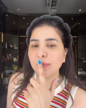 Areeba Habib Instagram - June 🫰🏻