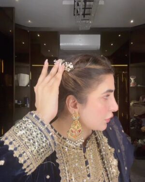 Areeba Habib Instagram - Da Zrha Sara.❤️‍🔥
@rangoon_clothing_pk 
@zee.collection.pk