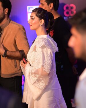 Areej Chaudhary Instagram - What a night at the Kabhi Main Kabhi Tum finale! 

The love from all of you was truly overwhelming, and seeing so many fans who connected with Natasha’s journey is beyond words. ❤️ Thank you for embracing her story with me

Dress : @aleenaandfareena

Makeup & hair :  @imranaslammua.