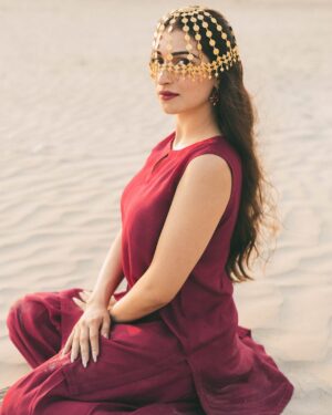Areej Chaudhary Instagram - Feeling Regal in this beautiful Pakistani Dress 👗 

Stunning Creation by @rangeenofficialstore

Photography by @ar.snapshotsweddings