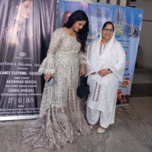 Arjumman Mughal Instagram - #OFFBALANCEFASHIONSHOW #SHOWSTOPPERARJUMMANMUGHAL #MILESTONEINTERNATIONAL #COLLAGEANUALDAY #bharatratangaansamragyilatamangeshkarnatyagruhaauditoriummiraroad 
Arjumman Mughal was seen at college annual day in mumbai the fashion show was held at bharat ratan lata mangeshkar auditorium as show stopper for offbalance fashion show organised by offbalance events and milestone international events.