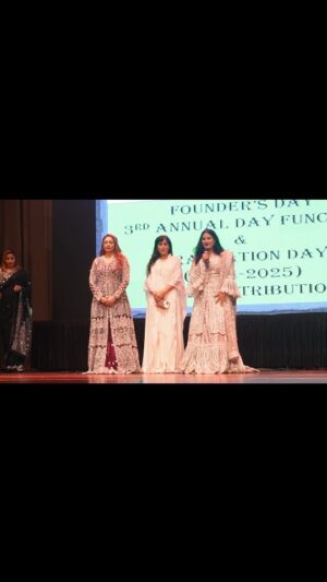Arjumman Mughal Instagram - ARJUMMAN MUGHAL SHOWSTOPPER AT FASHION SHOW BY OFFBALANCE EVENTS AND MILESTONE INTERNATIONALS