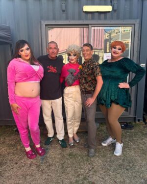 Art Simone Instagram - Such a ‘uuuge pleasure to have Brett in the good room with us tonight! Perth hornbags- we have one show left this Tuesday, book toot suite through the @fringeworldperth site. 🩷
