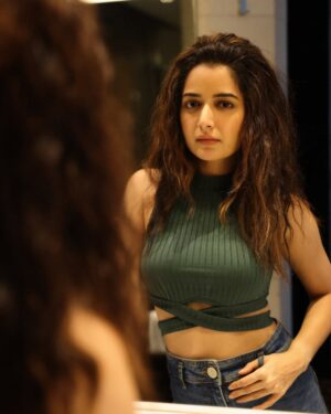 Ashika Ranganath Instagram - It’s been a while.. 😎
Seems like Green is the new black for me rn 😉 

Shot by @pranav.foto 🤍