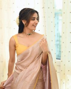 Actress Ashika Ranganath HD Photos and Wallpapers September 2025