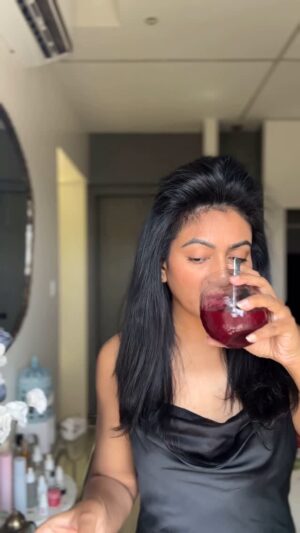 Ashmitha Instagram - Sipping since 20 years! Magic gloss tonic 🍷 
#glow #skin #glossy #glowingskin #magicdrink #diy #telugu #teluguactress #ashtrixx #hyderabad #hyderabadblogger #hyderabadbloggers #hyderabadinfluencers #smile #happy #influencer #me #hyderabadinfluencer #southindianinfluencer #hyderabadi #hyderabadiinfluencer #sunkissed #gold #goldenhour
