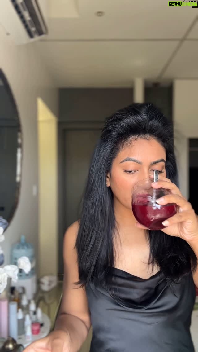 Ashmitha - 4.9K Likes - Sipping since 20 years! Magic gloss tonic 🍷
#glow #skin #glossy #glowingskin #magicdrink #diy #telugu #teluguactress #ashtrixx #hyderabad #hyderabadblogger #hyderabadbloggers #hyderabadinfluencers #smile #happy #influencer #me #hyderabadinfluencer #southindianinfluencer #hyderabadi #hyderabadiinfluencer #sunkissed #gold #goldenhour