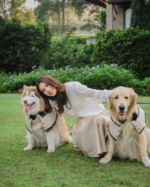Athichanan Srisevok Instagram - ยิ้มแฉ่งงงง 😁🤍🐶🐶