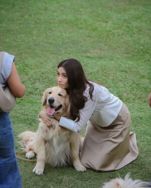 Athichanan Srisevok Instagram - ยิ้มแฉ่งงงง 😁🤍🐶🐶