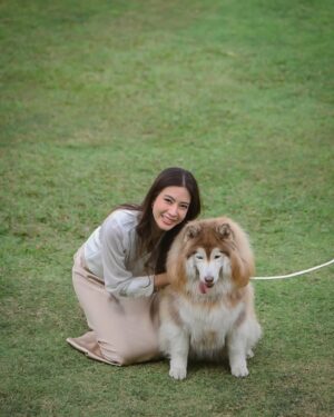Athichanan Srisevok Instagram - ยิ้มแฉ่งงงง 😁🤍🐶🐶