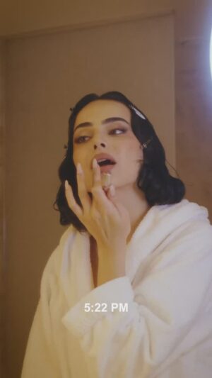 Aubri Ibrag Instagram - A beautiful night celebrating the iconic Dior Addict Lipglow under the lights in Picadilly Circus 💋 … @diorbeauty @dior #DiorAddict

Video by @rancefilm
Images by @pipbourdillon
Hair @dayaruci 
Makeup @aimeetwistartistry