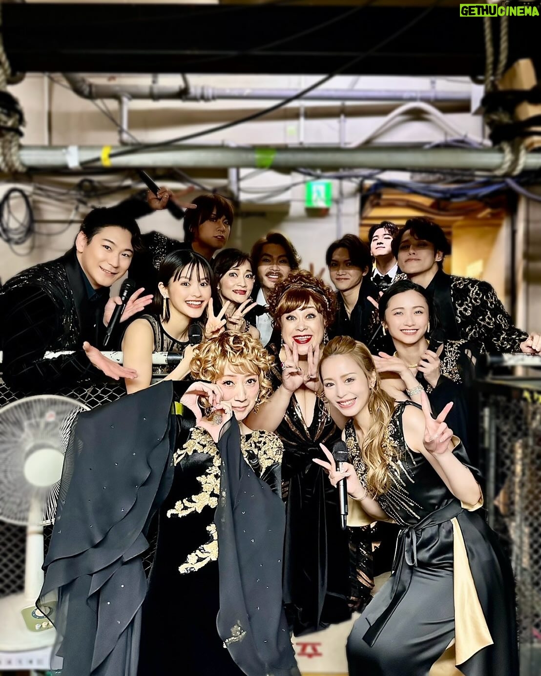 Aya Hirano - 7.5K Likes - 帝国劇場 CONCERT
『THE BEST New HISTORY COMING』
2025.2.14〜2.19
@帝国劇場
レギュラーメンバー&前半チームの皆さん♡
ゲストの皆さん♡と、思い出写真✨✨✨
思い出深い方もいれば、今回初共演の方も。
本当はおひとりおひとりとの思い出を書きたいのですが、
このハッシュタグの多さ……笑。
(初めてハッシュタグの上限を知りました…!)
帝劇が繋いでくれたご縁に感謝です。
作品も音楽も人も、場所も。
ずっと心に刻まれますね。
#井上芳雄
#浦井健治
#小野田龍之介
#甲斐翔真
#佐藤隆紀 (LE VELVETS)
#島田歌穂
#三浦宏規
#宮野真守
#生田絵梨花
#木下晴香
#昆夏美
#涼風真世
#平野綾
#森公美子
#河合篤子
#やまぐちあきこ
#彩花まり
#大月さゆ
#可知寛子
#樺島麻美
#神谷玲花
#輝生かなで
#豊田由佳乃
#原広実
#玲実くれあ
#加藤和樹
#駒田一
#保坂知寿
#松下優也
#山口祐一郎