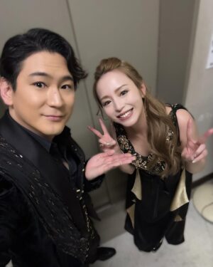 Aya Hirano Instagram - 帝国劇場 CONCERT
『THE BEST New HISTORY COMING』
⁡
2025.2.14〜2.19
@帝国劇場
⁡
⁡
レギュラーメンバー＆前半チームの皆さん♡
ゲストの皆さん♡と、思い出写真✨✨✨
⁡
思い出深い方もいれば、今回初共演の方も。
本当はおひとりおひとりとの思い出を書きたいのですが、
このハッシュタグの多さ……笑。
(初めてハッシュタグの上限を知りました…！)
⁡
帝劇が繋いでくれたご縁に感謝です。
⁡
⁡
作品も音楽も人も、場所も。
ずっと心に刻まれますね。
⁡
⁡
⁡

#井上芳雄
#浦井健治
#小野田龍之介
#甲斐翔真
#佐藤隆紀 （LE VELVETS）
#島田歌穂
#三浦宏規
#宮野真守
#生田絵梨花
#木下晴香
#昆夏美
#涼風真世
#平野綾
#森公美子
#河合篤子
#やまぐちあきこ
#彩花まり
#大月さゆ
#可知寛子
#樺島麻美
#神谷玲花
#輝生かなで
#豊田由佳乃
#原広実
#玲実くれあ
#加藤和樹
#駒田一
#保坂知寿
#松下優也
#山口祐一郎