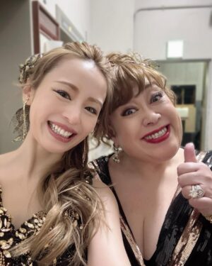 Aya Hirano Instagram - 帝国劇場 CONCERT
『THE BEST New HISTORY COMING』
⁡
2025.2.14〜2.19
@帝国劇場
⁡
⁡
レギュラーメンバー＆前半チームの皆さん♡
ゲストの皆さん♡と、思い出写真✨✨✨
⁡
思い出深い方もいれば、今回初共演の方も。
本当はおひとりおひとりとの思い出を書きたいのですが、
このハッシュタグの多さ……笑。
(初めてハッシュタグの上限を知りました…！)
⁡
帝劇が繋いでくれたご縁に感謝です。
⁡
⁡
作品も音楽も人も、場所も。
ずっと心に刻まれますね。
⁡
⁡
⁡

#井上芳雄
#浦井健治
#小野田龍之介
#甲斐翔真
#佐藤隆紀 （LE VELVETS）
#島田歌穂
#三浦宏規
#宮野真守
#生田絵梨花
#木下晴香
#昆夏美
#涼風真世
#平野綾
#森公美子
#河合篤子
#やまぐちあきこ
#彩花まり
#大月さゆ
#可知寛子
#樺島麻美
#神谷玲花
#輝生かなで
#豊田由佳乃
#原広実
#玲実くれあ
#加藤和樹
#駒田一
#保坂知寿
#松下優也
#山口祐一郎