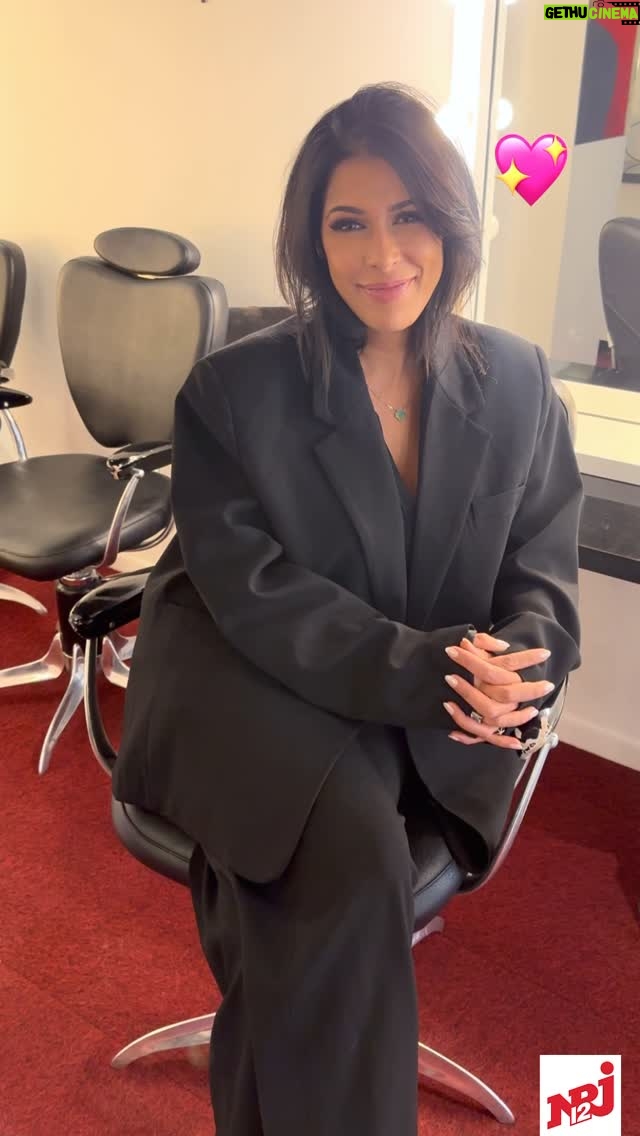 Ayem Nour - 1.4K Likes - Ayem se remémore ses plus beaux moments sur #NRJ12 📺💫
Ne ratez pas sa dernière émission entourée des chroniqueurs phares de la chaîne dès 21h !
#20ansNRJ12
#AyemNour