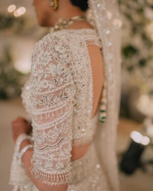 Aymen Saleem Instagram - My favourite white dress🤍

A huge shout out to @manishmalhotra05 and his entire team especially @kerzins & @sameera_khosla for putting their heart into designing both our outfits from scratch. 

@manishmalhotra05 @manishmalhotravows @pictroizzah @chhotanis @omayrwaqar @zahrasarfraz @ayraevents 

01.01.24