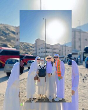 Ayu Ting Ting Instagram - Jabal Rahmah 🥰🤲🏻 segala doa semoga Allah jabah amin 🤍🙏🏻