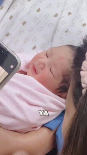 Ayu Ting Ting Instagram - Masya Allah cantiknya nak Baby Kayya 😍🤱🏻❤️💃 selamat y kiki dan khairi….happy for you 🤗😘