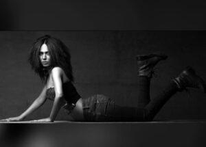 Ayyan Instagram - “You are such a perfect little arrangement of atoms.”
Embrace ur individuality 💯 my friends and champions 💐
This photoshoot was done 10 years ago✌️
💫👸🏻✨