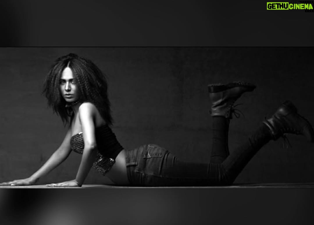 Ayyan - 642 Likes - “You are such a perfect little arrangement of atoms.”
Embrace ur individuality 💯 my friends and champions 💐
This photoshoot was done 10 years ago✌️
💫👸🏻✨