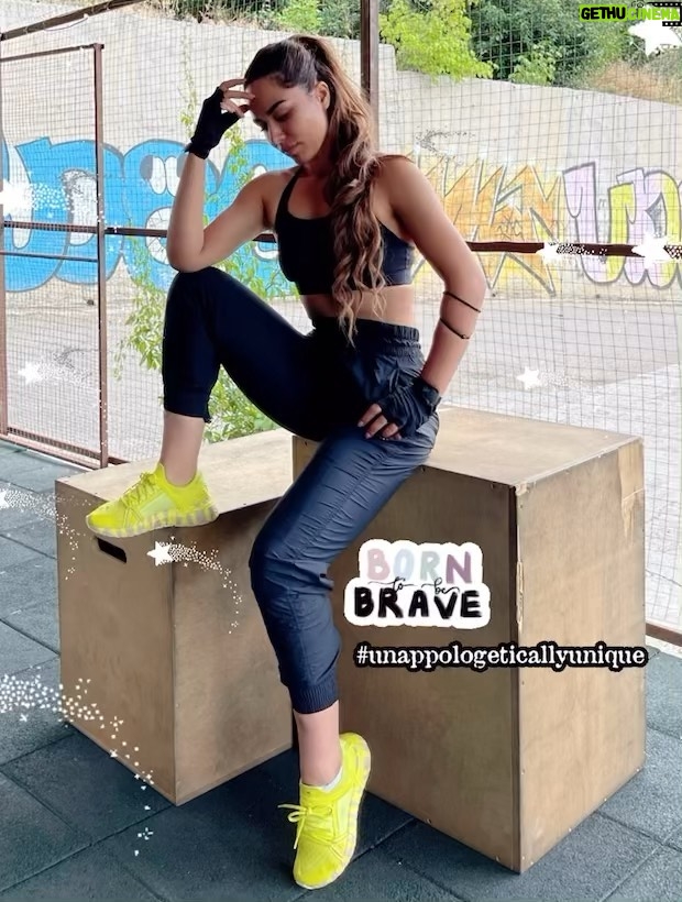 Ayyan - 0.9K Likes - “Throw me to the wolves & I will return leading the pack.”
#UnapologeticallyUnique #BornToBeBrave
💫👸🏻✨