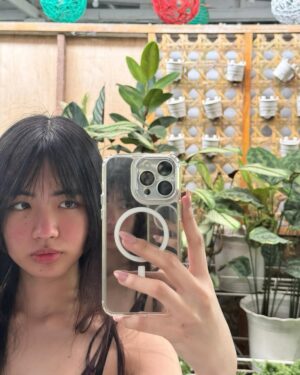 Azi Acosta Instagram - Sunburned bare face in bohol💕