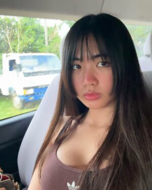 Azi Acosta Instagram - Sunburned bare face in bohol💕