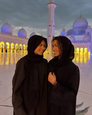 Azra Mian Instagram - This years birthday post is dedicated to my other half @aishamian ❤️ this is the first year in our lives that we are spending this special day apart. When I decided to move to New York and you stayed in LA, I knew it was going to be a challenge for the both of us, considering we spent everyday day since birth together. Some people will never understand the bond that we share. When I’m not with you it actually feels like I’m missing a piece of me. I’m so lucky to call you my twin, my best friend and my other half. I hope this day is special even though we are spending it thousands of miles apart. Love you from the womb to the tomb haha ❤️