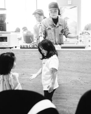 Bada Instagram - 주말의 추억 🔲▫️🩶▫️🔲

#주말 #루아 #성당친구들 #📷️ _🫶🏻