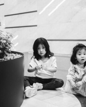 Bada Instagram - 주말의 추억 🔲▫️🩶▫️🔲

#주말 #루아 #성당친구들 #📷️ _🫶🏻