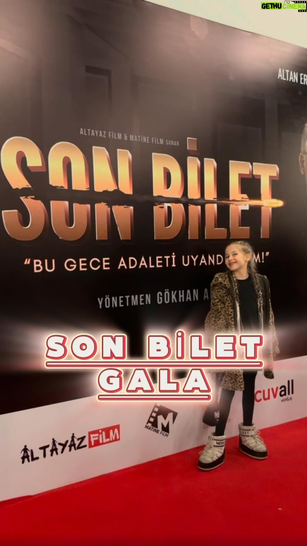Bade Arazlı - 2.2K Likes - SON BİLET - Gala Vlog 🎥🍿💫
Reklam yok
#badearazlı #sonbilet #sonbiletfilm #sinemafilmi #türksineması #oyuncu #cocukoyuncu #türkoyuncu #halilibrahimceyhan #altanerkekli #hamdialkan