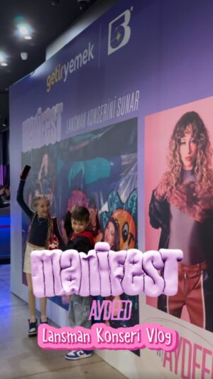 Bade Arazlı Instagram - Yeni girl bandimiz Manifest ve Aydeed’in lansman konserinden beklediğiniz vlog geldi 💓
Görünen marka varsa reklam yok arkadaşlar
#badearazlı #boraarazlı #big5 #big6 #hypers #hypersclub #hypersmedia #hypersmusic #manifest #manifam #müzikgrubu #kpopdance #kpopturkey #kpoptürkiye #dansgrubu #aydeed #tolgaakış #gülçinergül #enesabdulla #konser #konservlog #benimlebirgün #jollyjoker #oyuncu #cocukoyuncu