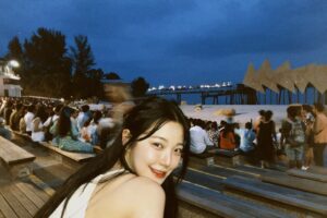 Baek Ji-heon Instagram - 겨울 속 여름