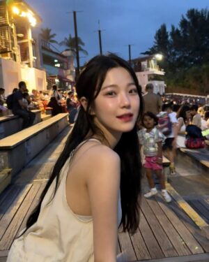 Baek Ji-heon Instagram - 🦋
