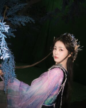 Bai Lu Instagram - 假如你舍一滴泪